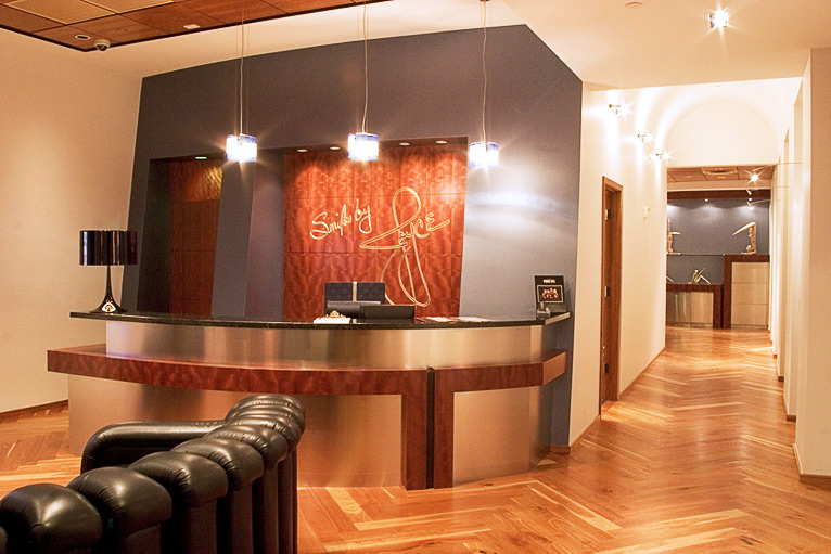 Custom Commercial Woodworking